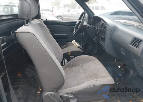 1991 Toyota Pickup 1/2 Ton Short Wheelbase from USA, damaged, VIN JT4RN81A2M0081989